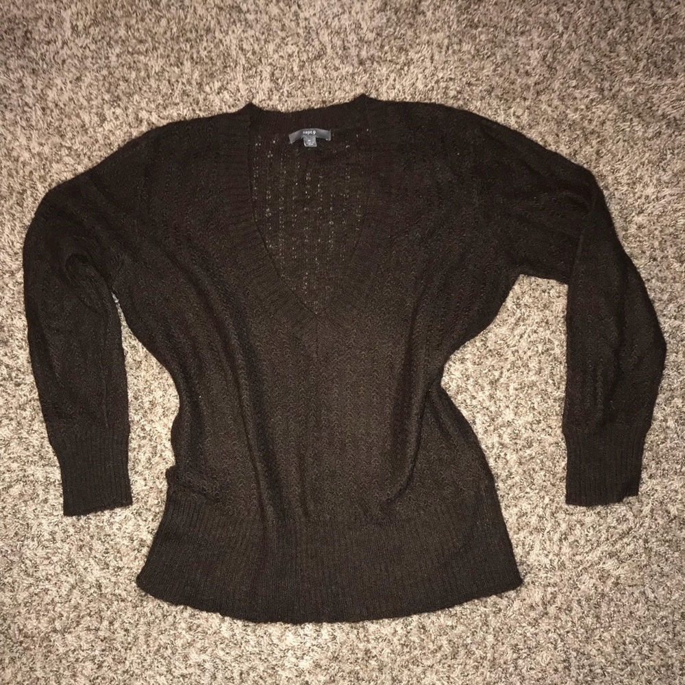 G-4 V neck sweater